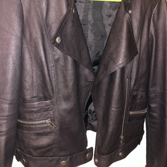 Jacket - Picture 4 of 6
